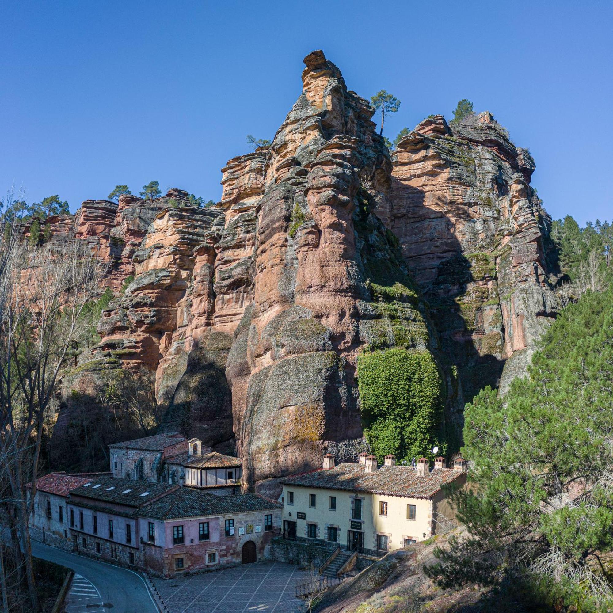 Hospederia Virgen De La Hoz Hotel Corduente Bagian luar foto